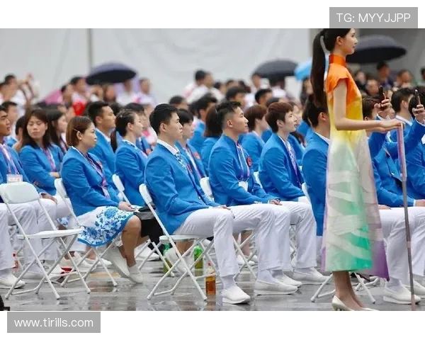 武汉羽毛球队灵活应变的训练策略与比赛表现分析